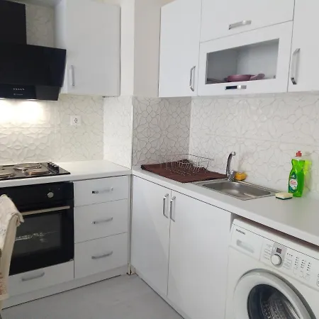 Apartment 2 Bedroom In Comfortable As Your Own Istanbul
